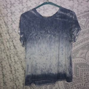 American Eagle t shirt